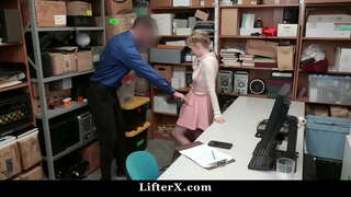 ���ोलिस Fucks चोरी तरुण