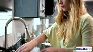 ���ොකු හෙළි කළෙමි දුබුරු එන මුල් ගෙදර ඇගේ කුඩා පියයුරු gf හා ඔවුන් සමග සැමරීමට සමලිංගික ලිංගික.ඔවුන් සිප හා busty බබා rimmed හා ඇගේ facesits